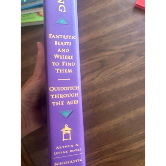 Harry Potter boxed collection Fantastic beasts and quidditch thru the ages - Picture 8 of 12